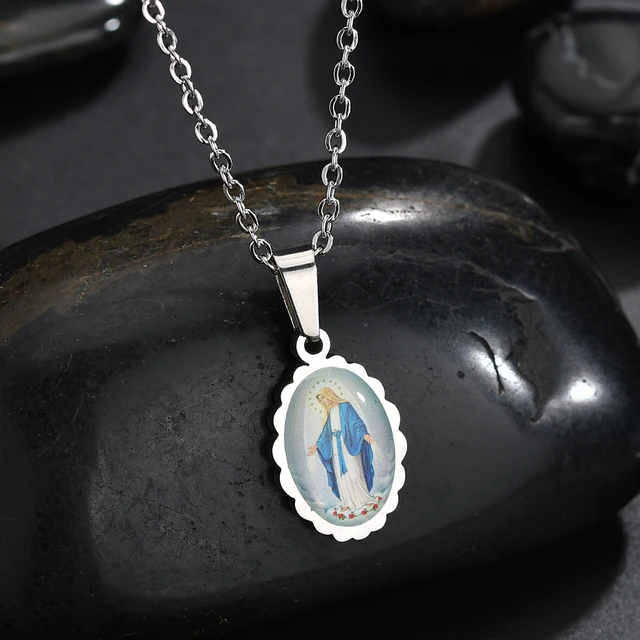 Akizoom Pendant Necklace Virgin Mary Golden Color Christian Jesus Oval Stainless Steel Catholic Men Women Religion Gifts N501 silver