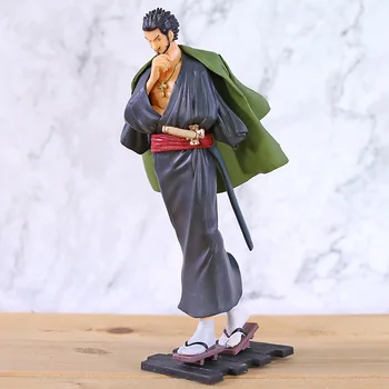 

One Piece Action Figure TCWJ Dracule Mihawk PVC Toys Collectable Model Toys