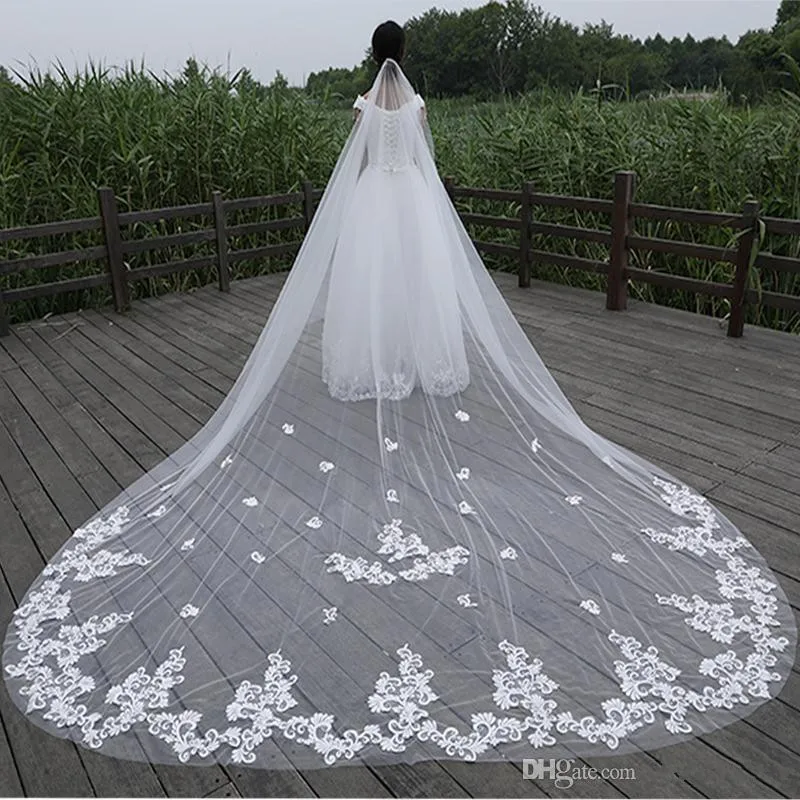 4-metre-length-wedding-veils-with-lace-applique-edge-long-cathedral-length-veils-one-layer-tulle-custom-made-bridal-veil-with-comb (1)