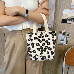 Literary Corduroy Shopping Bag 2020 New Daisy Print Handbag Lunch Box Casual Buckle Small Square Bag Small Shopping Tote Bag