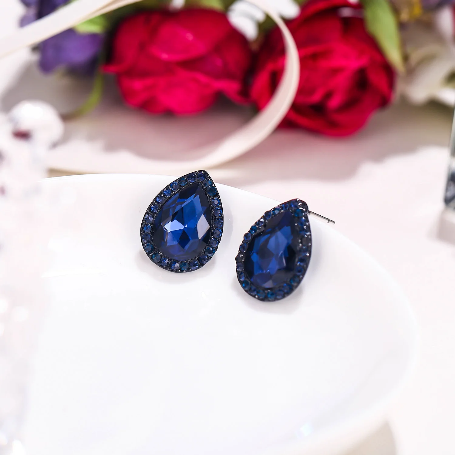 

Tuliper Halo Teardrop Stud Earrings Austrian Crystal Rhinestone Earrings Women Wedding Party Jewelry Gift