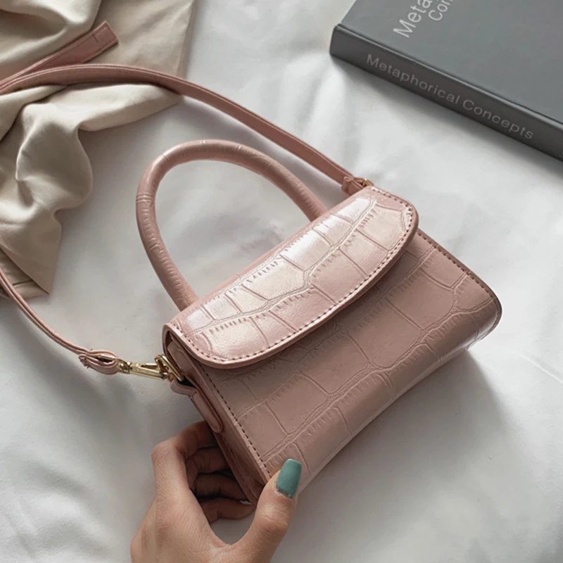 

Matcha green Crocodile Pattern PU Leather Crossbody Bags Women 2019 Small Chain Handbag small bag Hand Bag Ladies Shoulder Bags