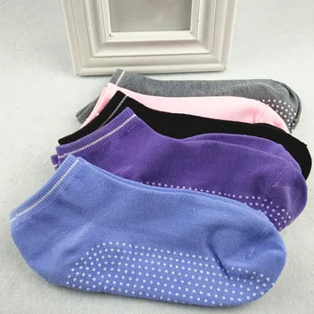 

Women Men Cotton Non Slip Yoga Socks Massage Exercise Sport Gym Dance Ankle Socks with Rubber Dots Unisex Soft Comfortable Socks