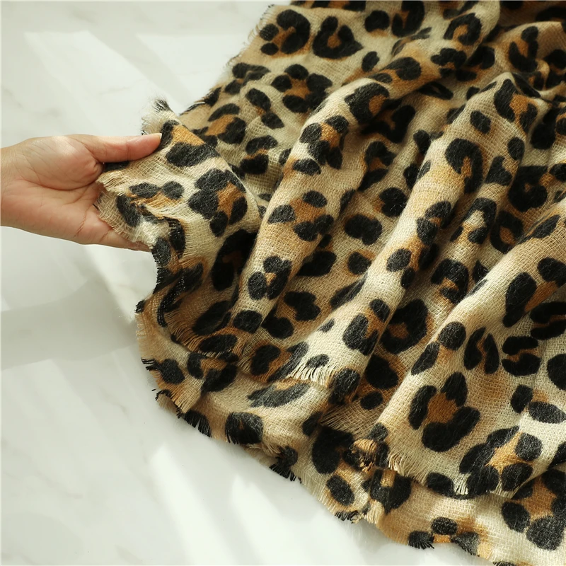 Winter Warm Women Scarf Fashion Animal Leopard Print Lady Thick Soft Shawls and Wraps Female Foulard Cashmere Scarves Blanket