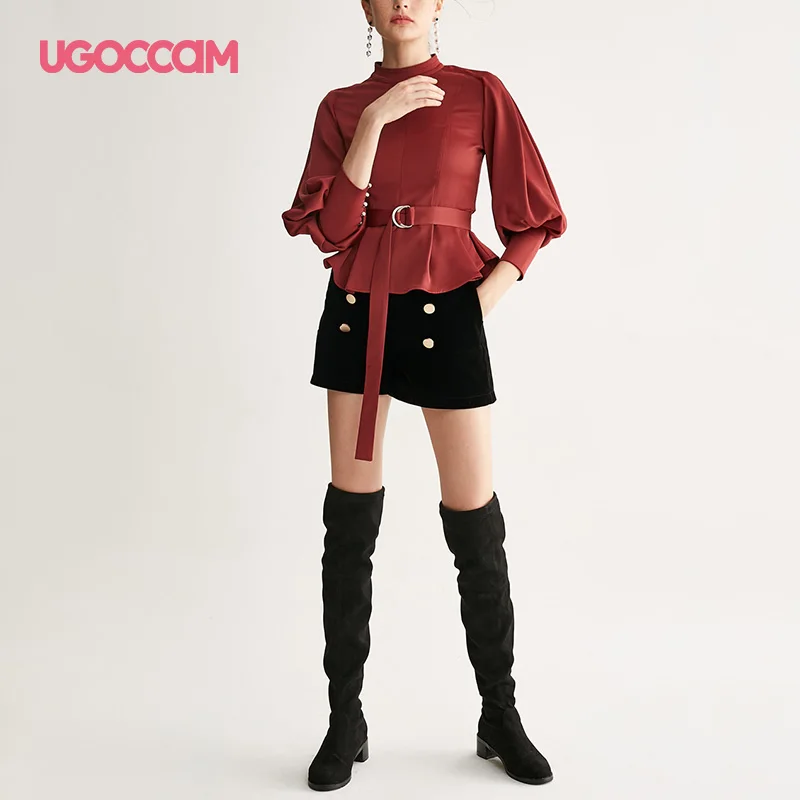 UGOCCAM/красная рубашка с баской и баской, с поясом, с воротником-Бишопом, с длинным рукавом, с высокой горловиной, облегающая, с поясом, женские осенние элегантные коричневые блузки баска пояс пояс пояс баска женский