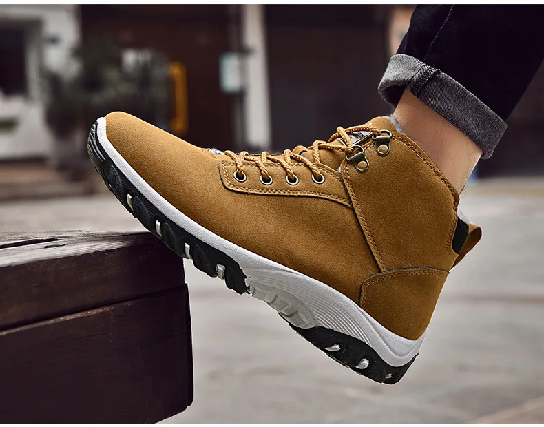 Men's Shoes Winter New Snow Boots and Velvet Padded Warm Non-slip Casual Shoes Wear Thick Bottom Sneakers