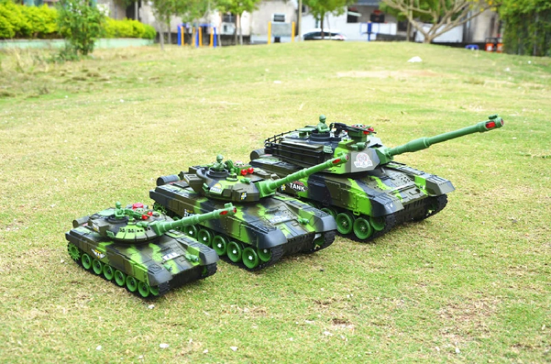  1:12 RC Tank Battle Military Panzer Armored Vehicle World Of Tanks 2.4G Radio Tank Children Electro