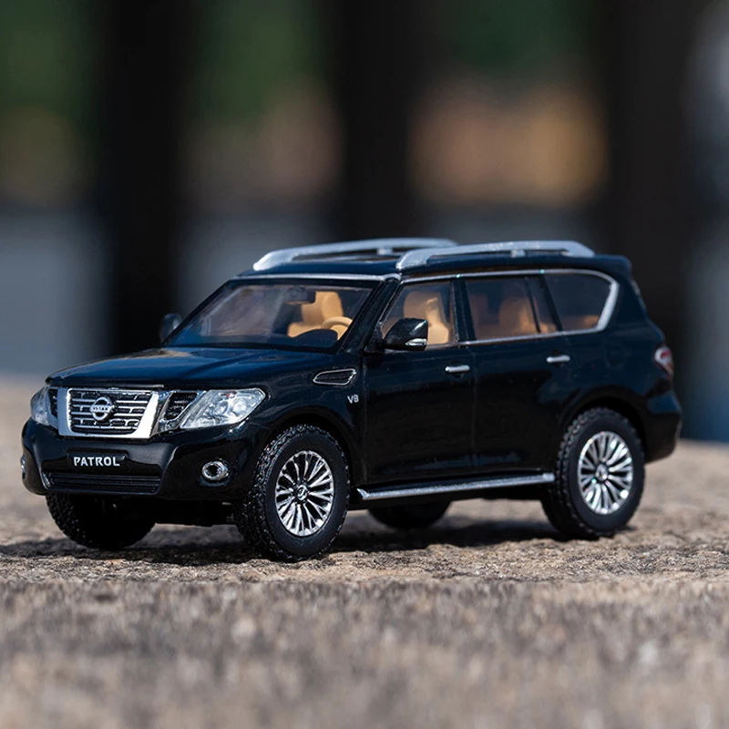 GCD 1:64 Nissan Patrol Y62 SUV  Diecast Alloy Car Model 3