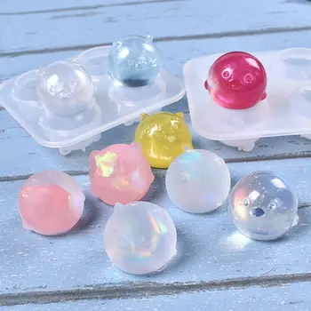 

4 Grid Small Animal Mold DIY Crystal Epoxy Glue Piglet Chick Shape Hanging Ornaments Doll Silicone Molds Dried Flower Resin Deco