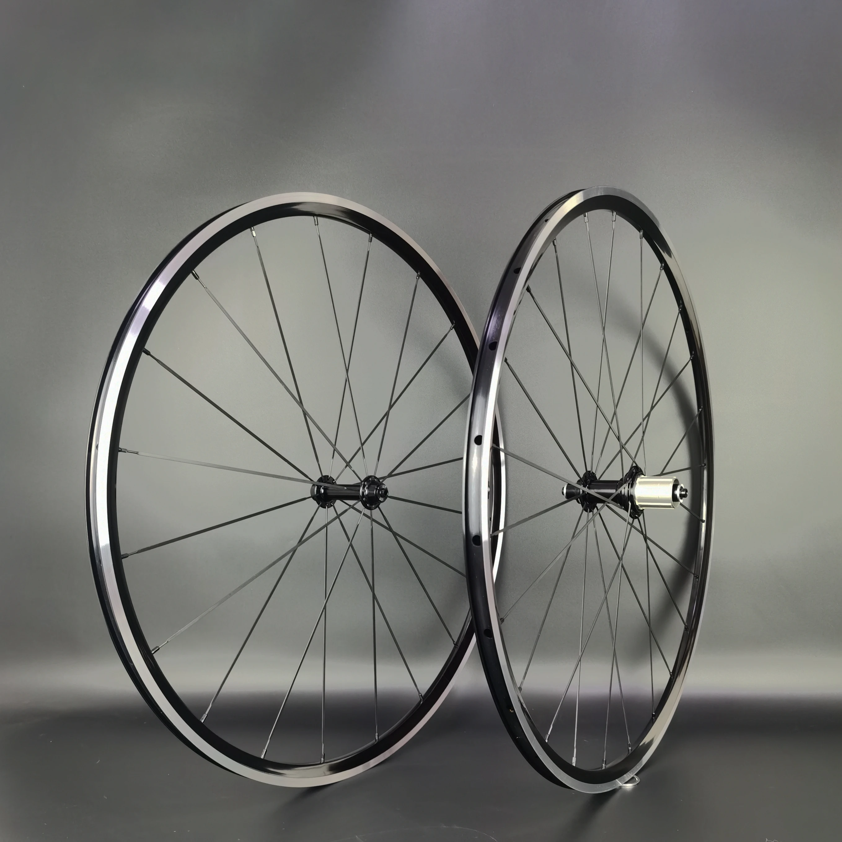KINLIN 700C リム XR-19W 32H 2本 新品 優れた品質 KINLIN 700C リム XR-19W 32H 2本 新品 パーツ - パーツ