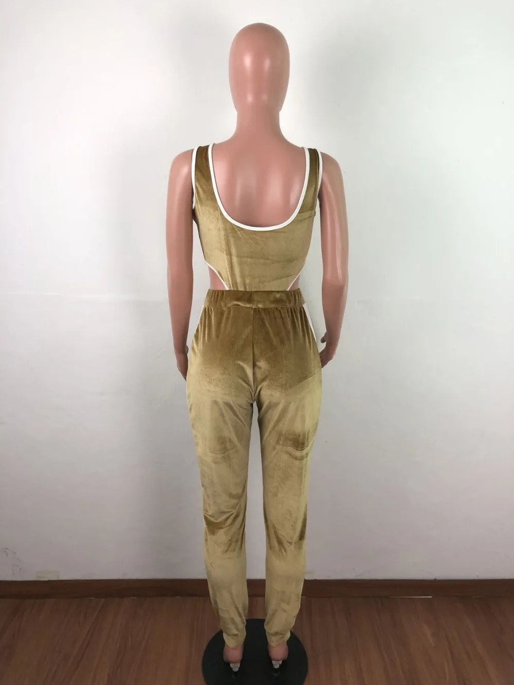 12037913371_2132539483