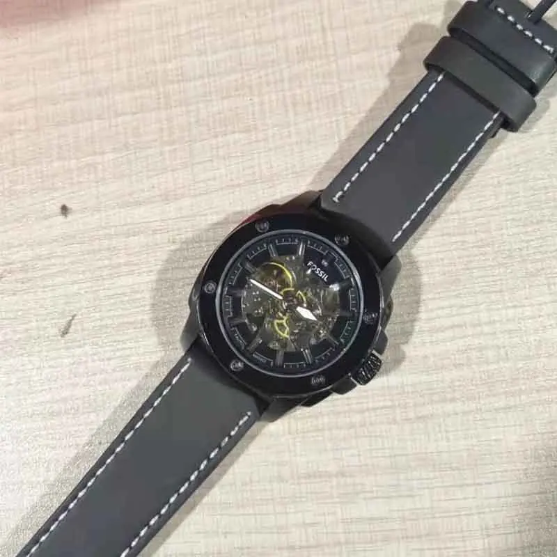 

2020 New Goods,Mens Watches,Mechanical Watch,Luxury Sports Fossil Watch Men's Waterproof Military Watch With Black Leather Belt