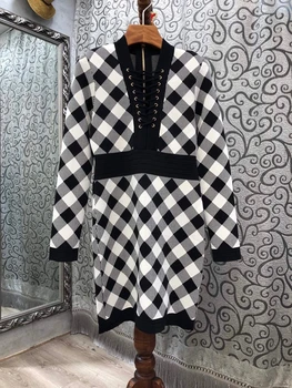 

2020 Autumn and Winter new women's V-neck cross strap decorative Plaid decorative long sleeve dress 920