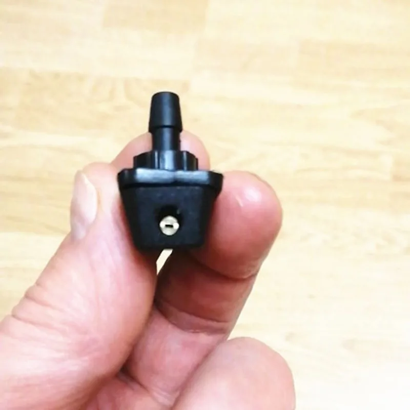Car front window windshield washer nozzle fan nozzle cover washer for