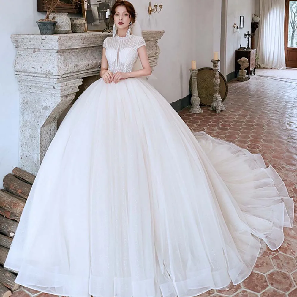 

Custom Plus Size Sexy Backless Wedding Dress for Girls Ladies Short Sleeves Floor Length Bridal Gown vestito da sposa