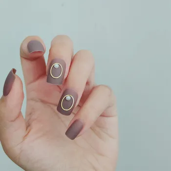 

24pcs Pearl Rircular Ring Design Decor Showing Hands White Detachable Milk Coffee Color Square Shape Fake Nails TN