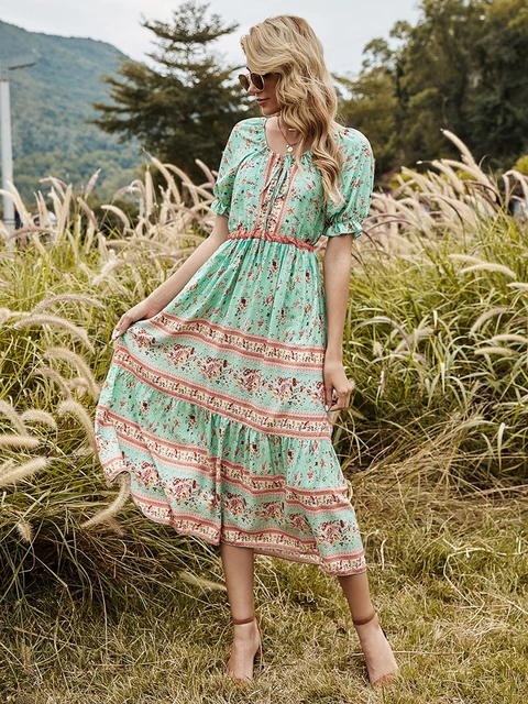 2022 Boho Dress Maxi는 여름의 화사함을 담은 히피 스타일 드레스.