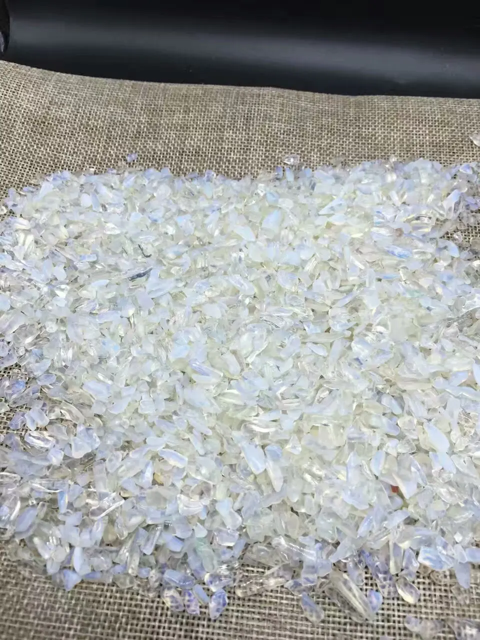 Оптовая продажа натуральный кристалл из опала камень рок образец минерала посадка аквариумные рыбки украшение для аквариума каменные