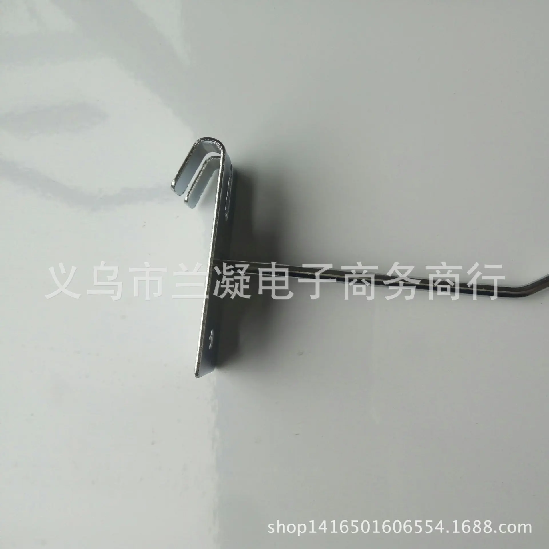 P60425-151937