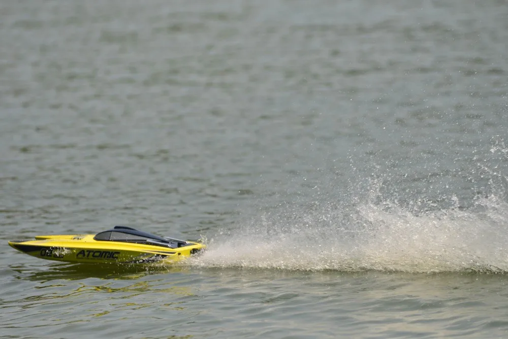 27.6 inch RC Boat 2.4Ghz 70km/h Brushless Motor  High Speed Racing Boat Model Remote Control Speedboat Control Distance 400m 4