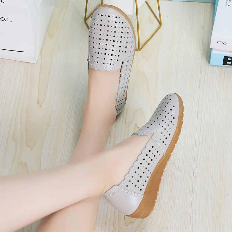 

2019 New Style Mom Genuine Leather Shoes Soft Bottom Low Heel Middle-aged Comfortable Mom Shoes Middle-aged Flat Heel Casual Sho