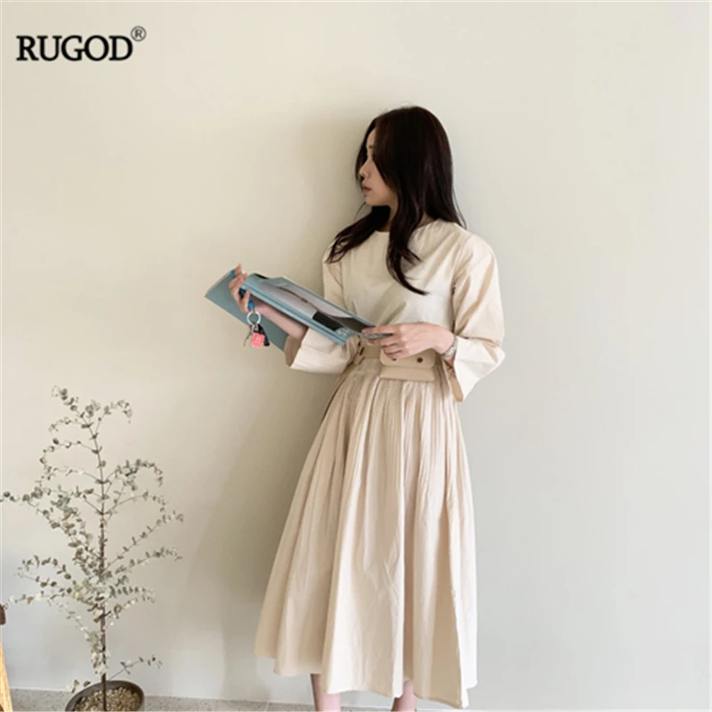 Женское плиссированное платье RUGOD однотонное облегающее трапециевидной формы с