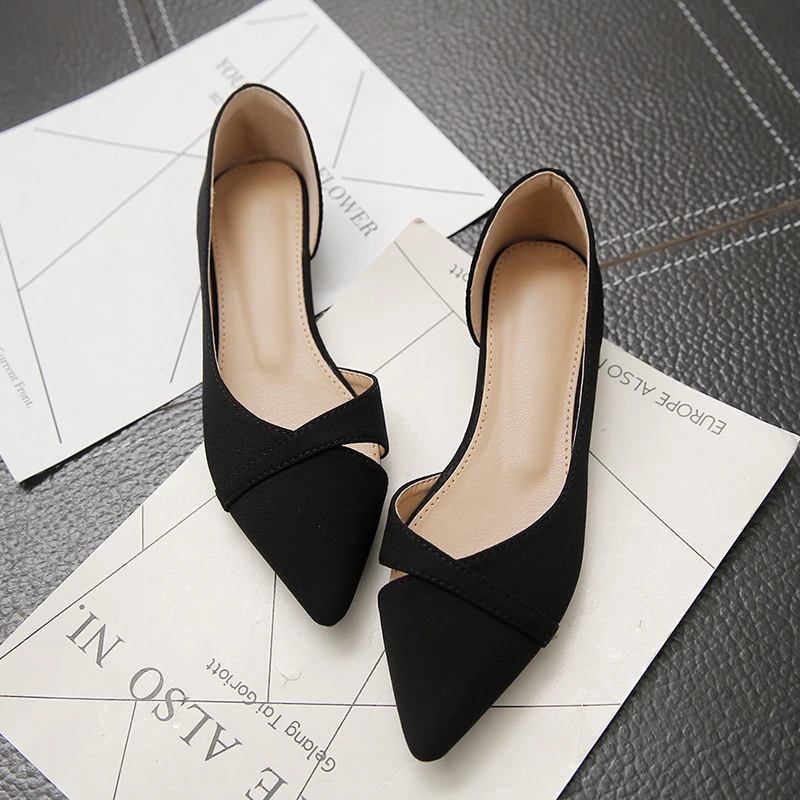 รูปสินค้า รองเท้าส้นแบนผู้หญิง หนังนิ่ม Pointed Toe สีชมพู ดำ ไซส์ 33-44