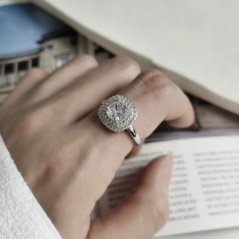 

LOULEUR 925 STERLING SILVER CRYSTAL RINGS AAAA WHITE SQUARE ZIRCON ROMANTIC ELEGANT RING THE LIGHT OF ICELAND WOMEN FINE JEWELRY