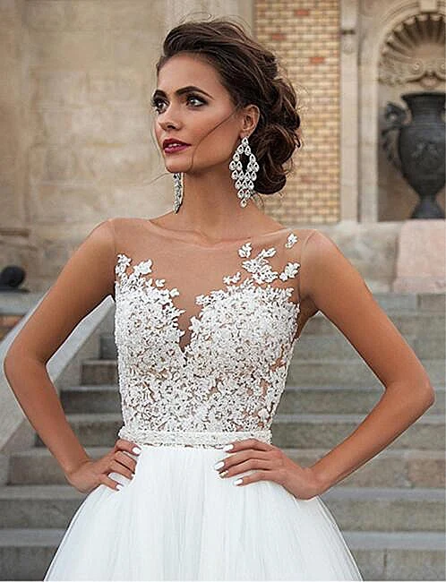 

Sleeveless Wedding Dress 2019 Beach Bridal Gown Tulle Lace Appliques Wedding Dresses White/Lvory Romantic Buttons