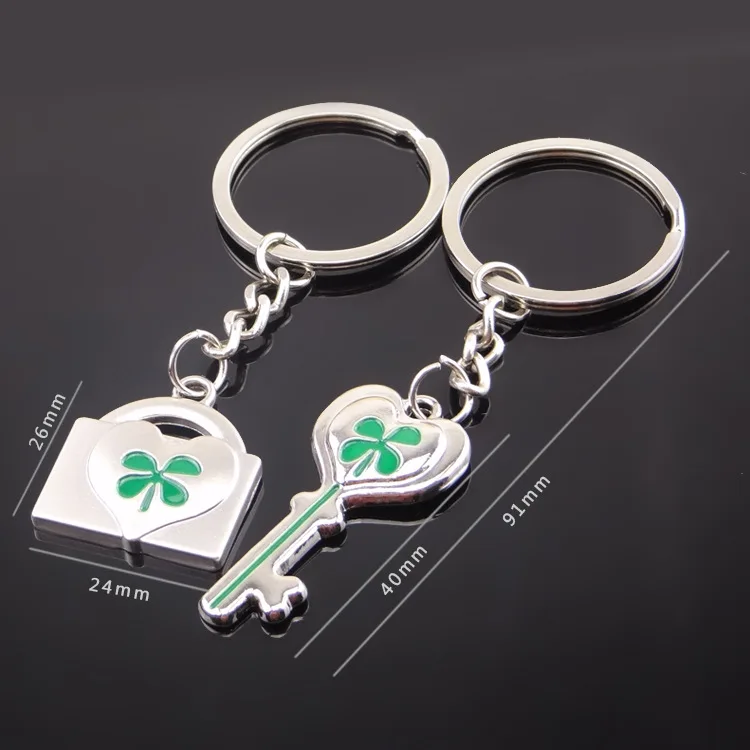 Lucky Clover брелок реклама маленькие подарки замок любви Парижа пара Рекламная цена производителей в настоящее время доступны Direc