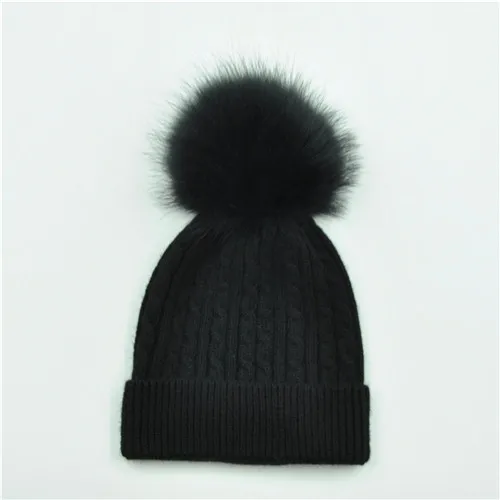 Black match fur Зимняя Шапка-бини из натурального меха, толстая вязаная шапка, женская теплая шапка из меха енота с помпонами, вязаные шапочки шерстяные вязаные шапки - Цвет: Black match fur