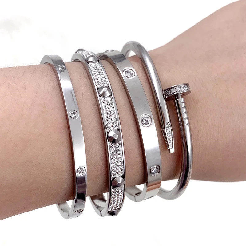 

Mavis Hare 4mm&6mm Crystal & Rivet belt drill &Nail Cuff Bangle Set Stainless Steel Cuff Open Bracelet Bangle for women