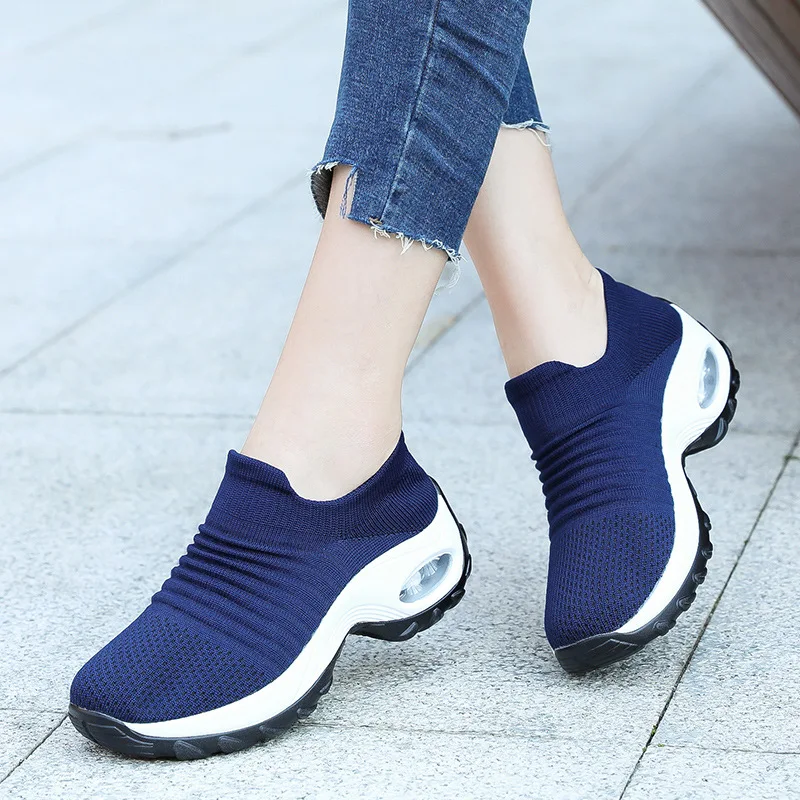 

2021 Women Sneakers Fashion Breathable Mesh Casual Shoes Platform Sneakers Men Platform Slip-On Sneakers Walking Running Shoes