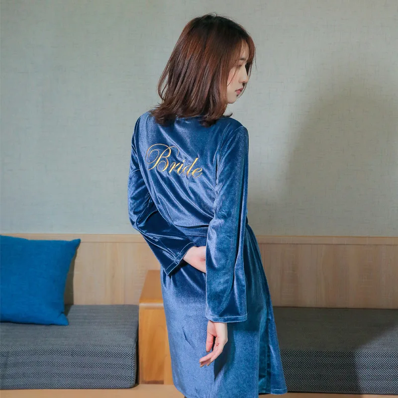 

Autumn And Winter Bride Morning Gowns Gold Velvet Robe Cardigan Bridesmaid Mission Souvenir Bathrobe Women's Home Wear