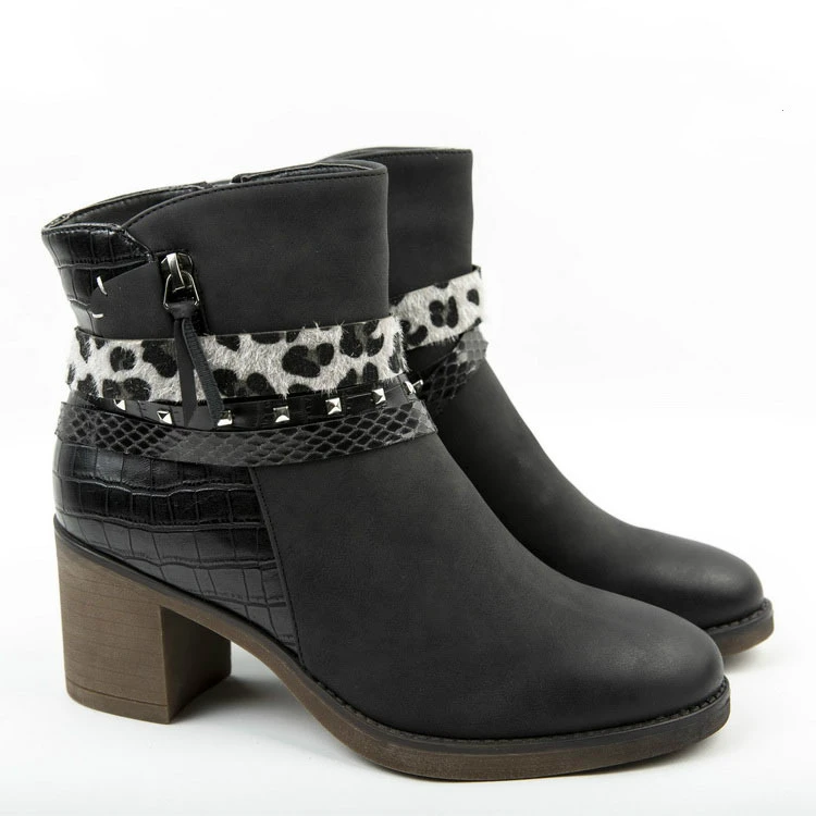 

cross-border boots women's riding boots Europe and America leopard rivet horse boots loose fashion shoes women shoes