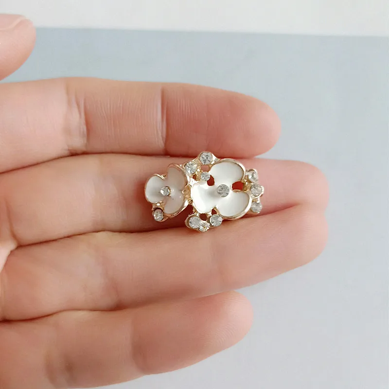 

10pcs 15x22mm Metal Alloy KC Gold Plated Crystal Rhinestone Enamel White Flowers For Earrings Hair Accessories DIY Findings