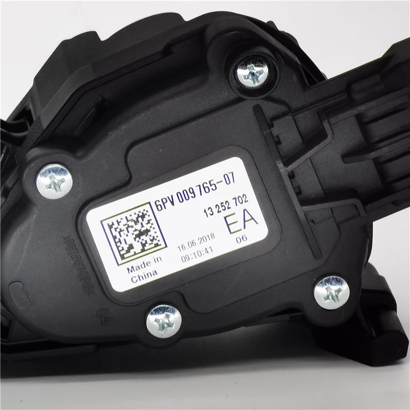 Throttle Controller 13252702 Electronic Throttle Accelerator Pedal Assembly Accelerator Pedal Sensor for GM