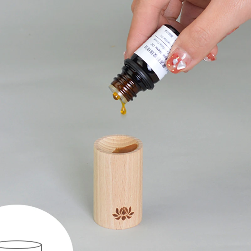 New Product Aromatherapy Locket Wood Perfume Car Diffusing Wood Jewelry Screw Essential Oil Diffuser for Man Woman