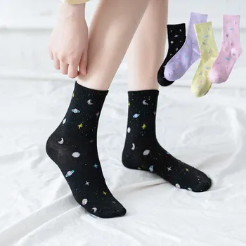 

Korea Harajuku Wind The Stars With The Moon In The Sack Female Popular Logo Students Long Sky Sport Socks Ladies Short Cotton