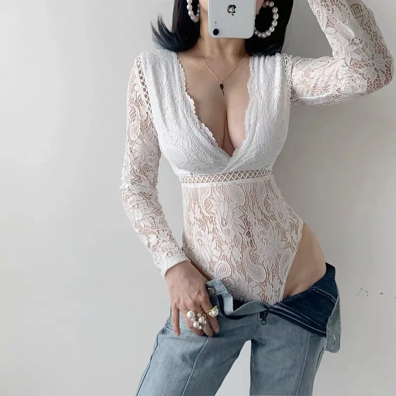 Long sleeve T-shirt women's sense V-neck lace hollow stitching body shaping one-piece clothes without warehouse management