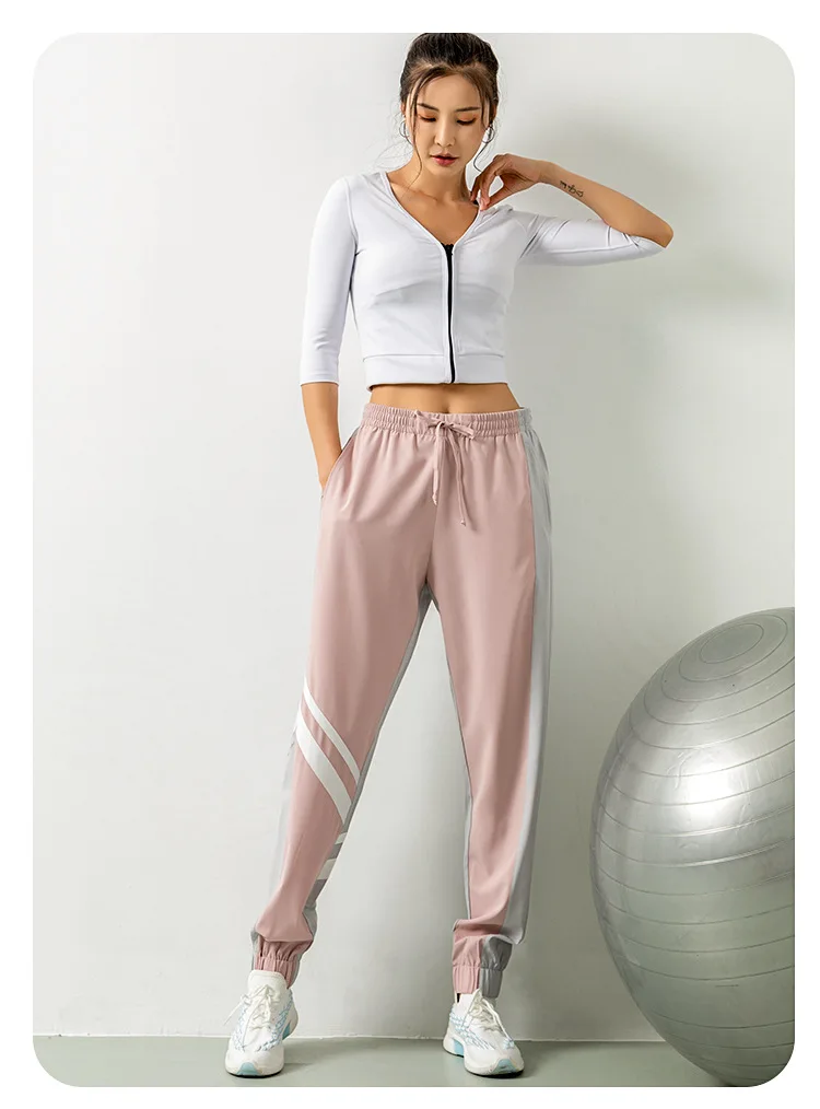 12217983044_1242668133