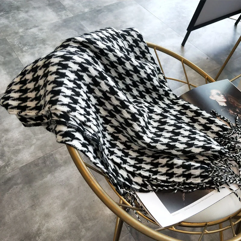 9603243982_881206780