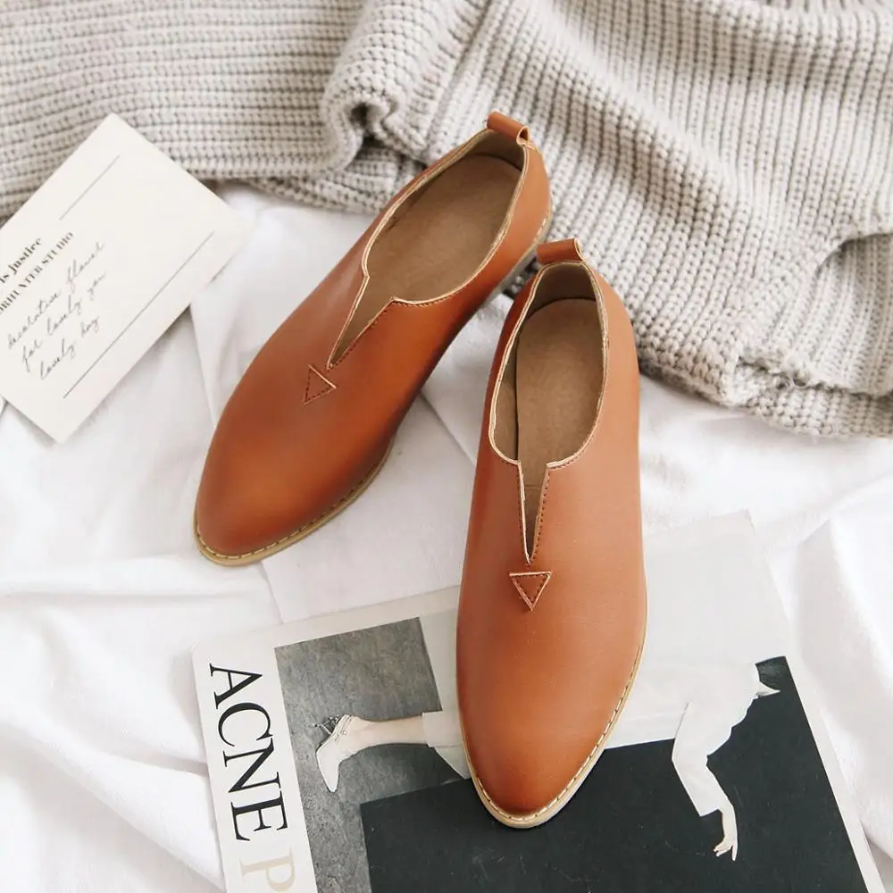 Новое поступление nueva moda de boca profunda zapatos de tacón bajo zapatos de mujer de talla grande cómodos zapatos casuales salvajes