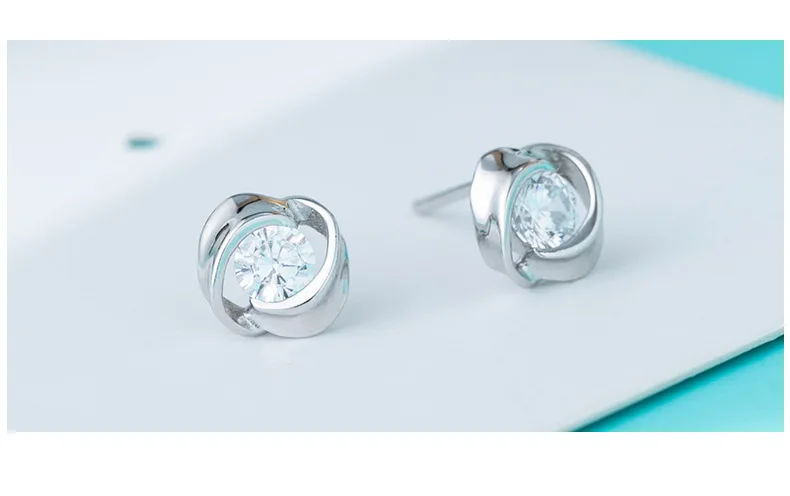 

New hot sale high quality S925 silver earrings single zircon earrings QING