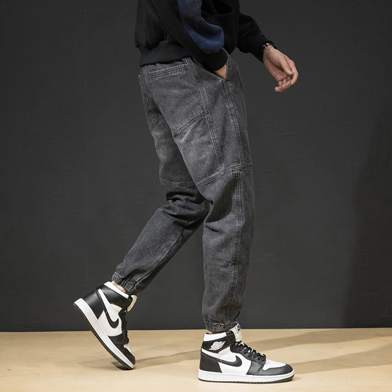 Japanese Style Fashion Men Jeans Black Gray Embroidery Spliced Designer Harem Jeans Men Cargo Pants Hip Hop Jeans Men Joggers