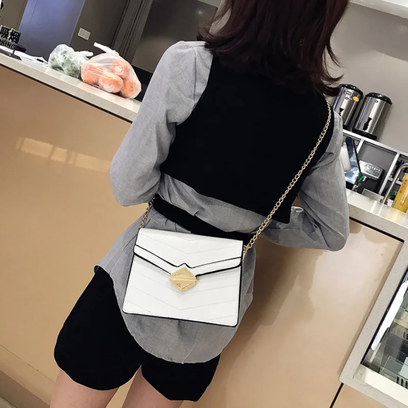 

PU Single Shoulder Bag Plug Lock Handbag with Golden Chain Strap for Women Girls -OPK