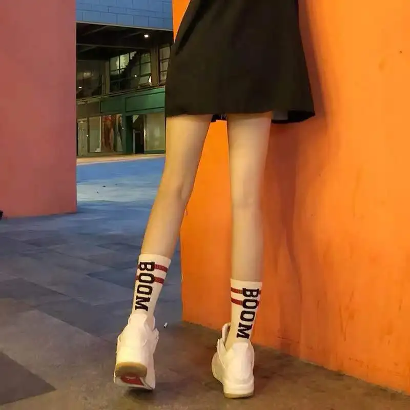 Socks Nice Brand Sock Male Letter BOOM Tube Female Tide European And American Streetwear Hip-Hop Wild High-Top Skateboard Socks