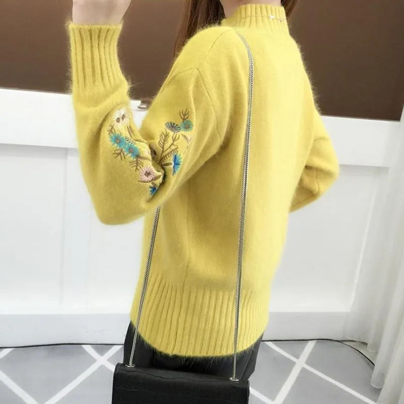 2020New Hot Women Half Turtleneck Embroidered Sweater Female Loose Knitted Pullover Autumn Winter Ladies Casual Jumper pull