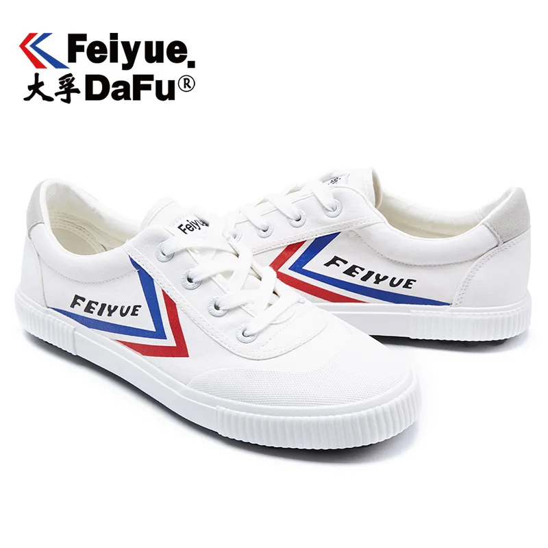Feiyue/Обувь для футбола; женская и мужская парусиновая обувь; 820 кроссовки с заклепками; дышащая эластичная стелька; нескользящая обувь черного и белого цвета; Вулканизированная обувь