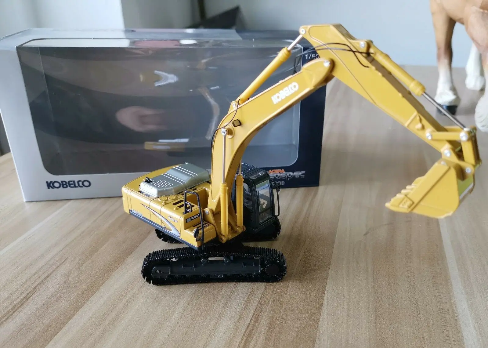 Kobelco 1/50 SK350-8 экскаватор желтый литье под давлением модели автомобилей из сплава Грузовики Игрушки Мини автомобиль игрушка подарок